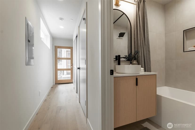 Property photo for 2108 15th Avenue S #b, Seattle photo 13