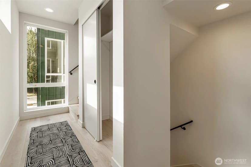 Property photo for 2108 15th Avenue S #b, Seattle photo 27