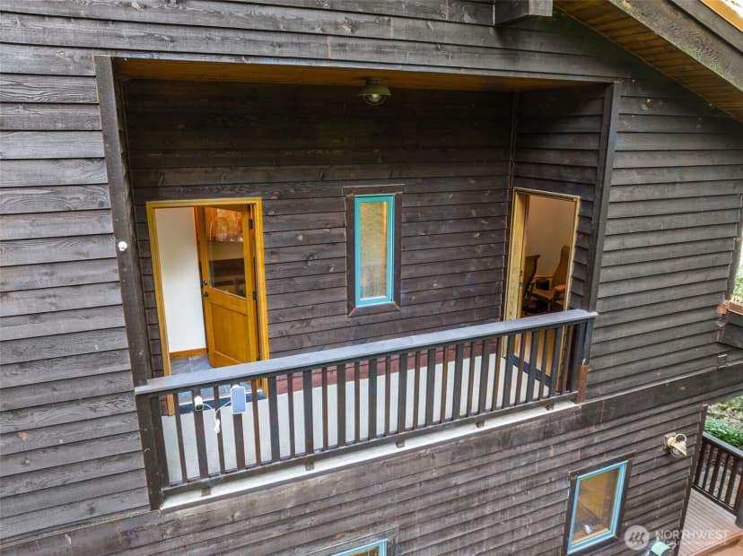 Property photo for 15926 Maplewild Avenue Sw, Seattle photo 36