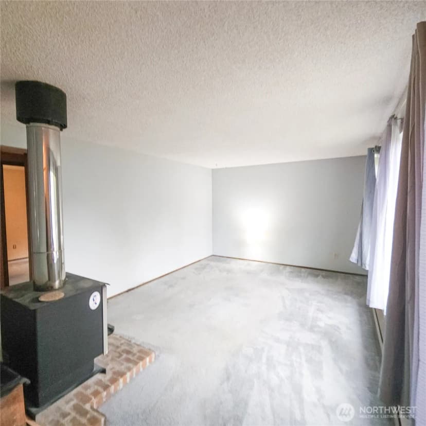 Property photo for 13421 122nd Avenue Ne, Kirkland photo 3