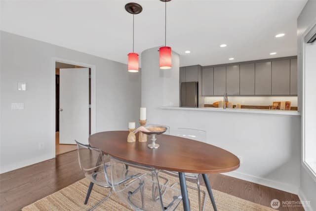 Property photo for 1231 5th Avenue N #101, Seattle photo 4