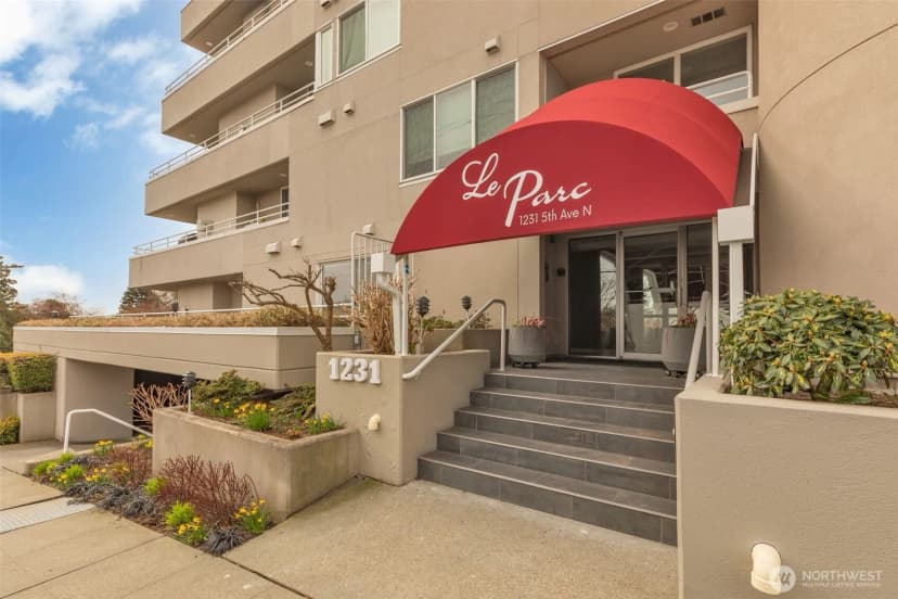 Property photo for 1231 5th Avenue N #101, Seattle photo 25