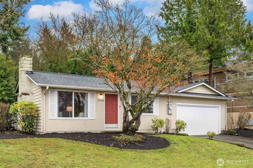 Property photo for 2448 137th Avenue Se, Bellevue photo 2