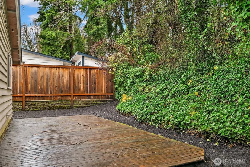Property photo for 2448 137th Avenue Se, Bellevue photo 24