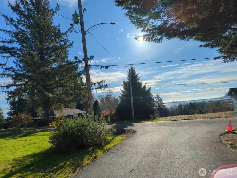 Property photo for 1104 Rose Avenue Ne, Ilwaco photo 6