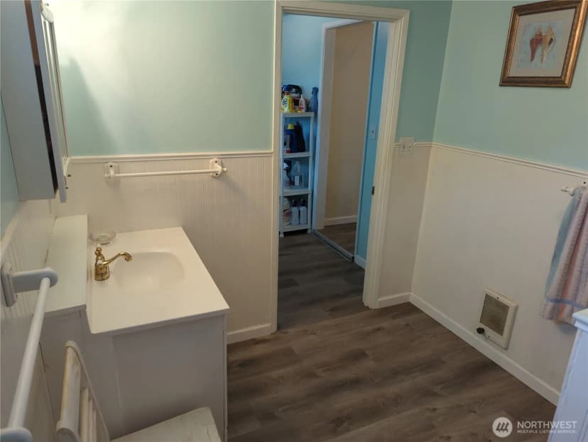 Property photo for 1104 Rose Avenue Ne, Ilwaco photo 23