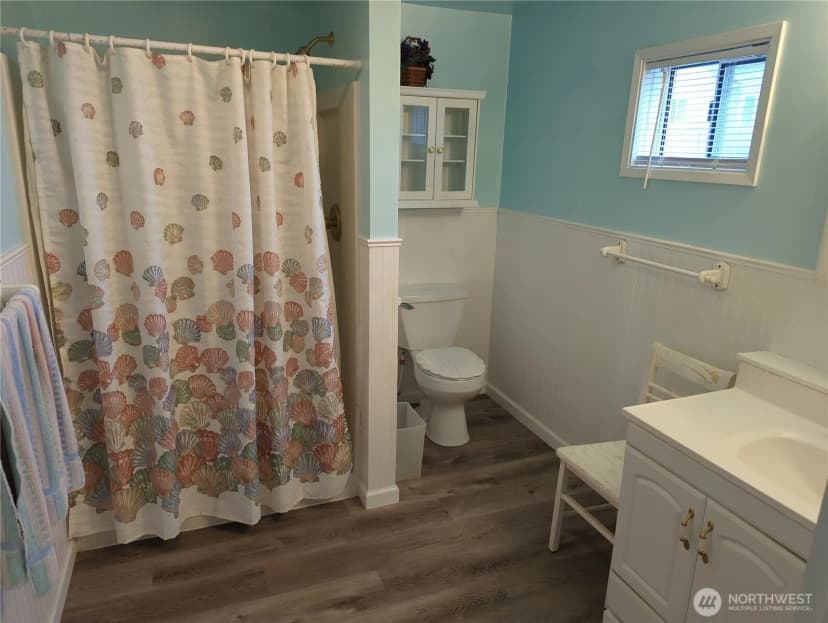 Property photo for 1104 Rose Avenue Ne, Ilwaco photo 22
