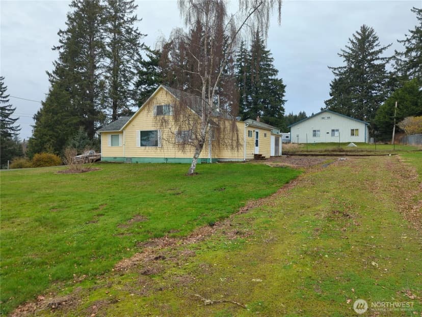 Property photo for 1104 Rose Avenue Ne, Ilwaco photo 3