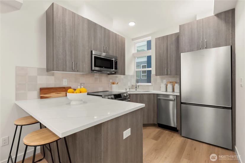 Property photo for 1208 B Nw 83rd Street, Seattle photo 5
