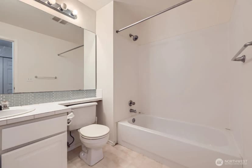 Property photo for 1131 115th Street Sw #j3, Everett photo 10