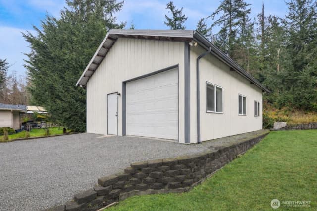 Property photo for 18663 Cascade Ridge Court, Mount Vernon photo 2