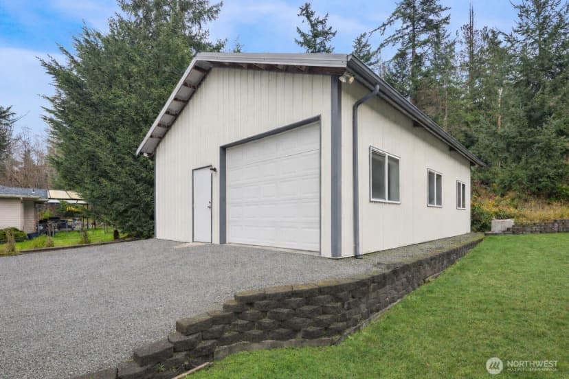 Property photo for 18663 Cascade Ridge Court, Mount Vernon photo 2
