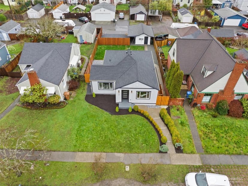 Property photo for 4127 N 30th Street, Tacoma photo 3