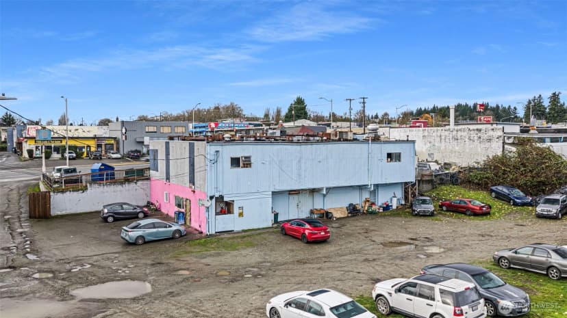 Property photo for 15310 1st Avenue S, Burien photo 12