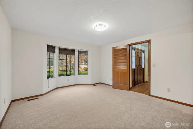 Property photo for 8720 52nd Street Ct W, University Place photo 4