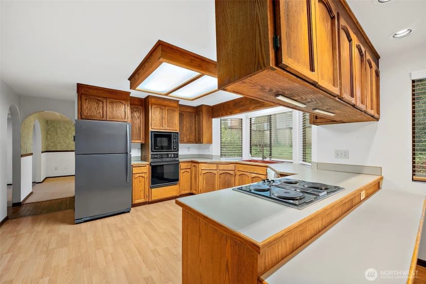 Property photo for 8720 52nd Street Ct W, University Place photo 13