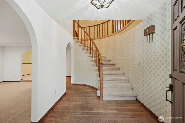 Property photo for 8720 52nd Street Ct W, University Place photo 2