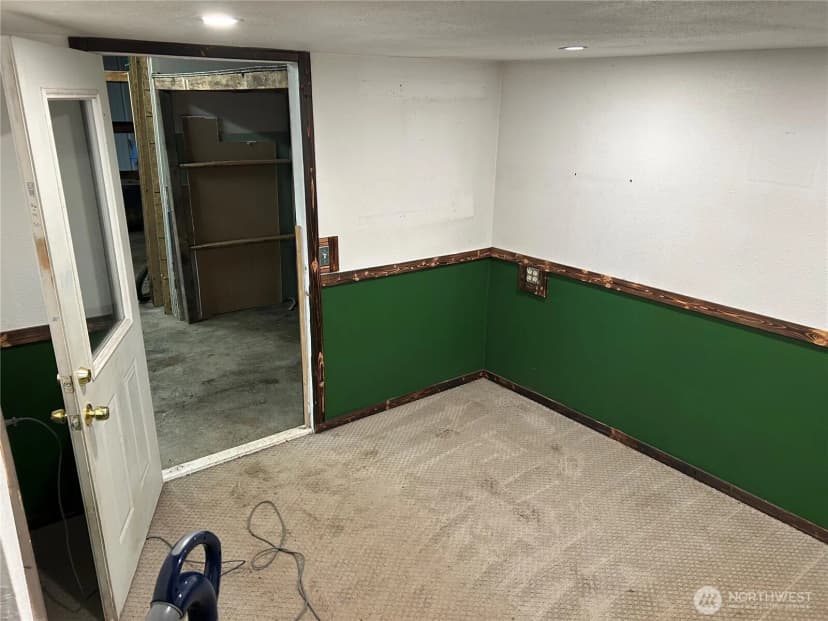 Property photo for 409 N 11th Street, Elma photo 28