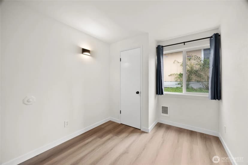 Property photo for 2022 E 36th Street, Tacoma photo 12