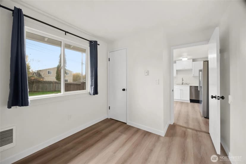 Property photo for 2022 E 36th Street, Tacoma photo 15