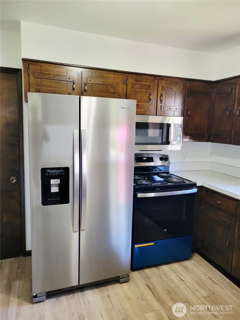 Property photo for 300 Maple Street, Toledo photo 10