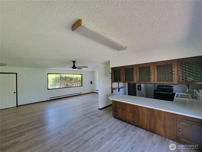 Property photo for 300 Maple Street, Toledo photo 6