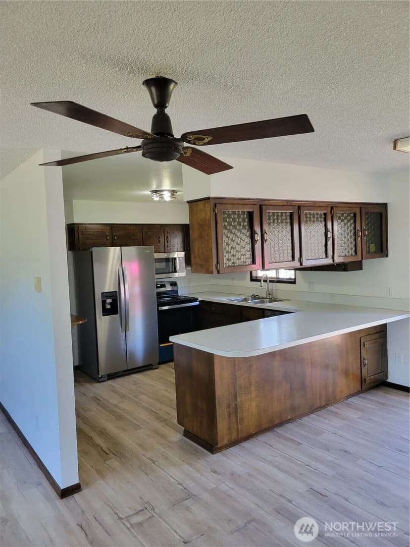 Property photo for 300 Maple Street, Toledo photo 9
