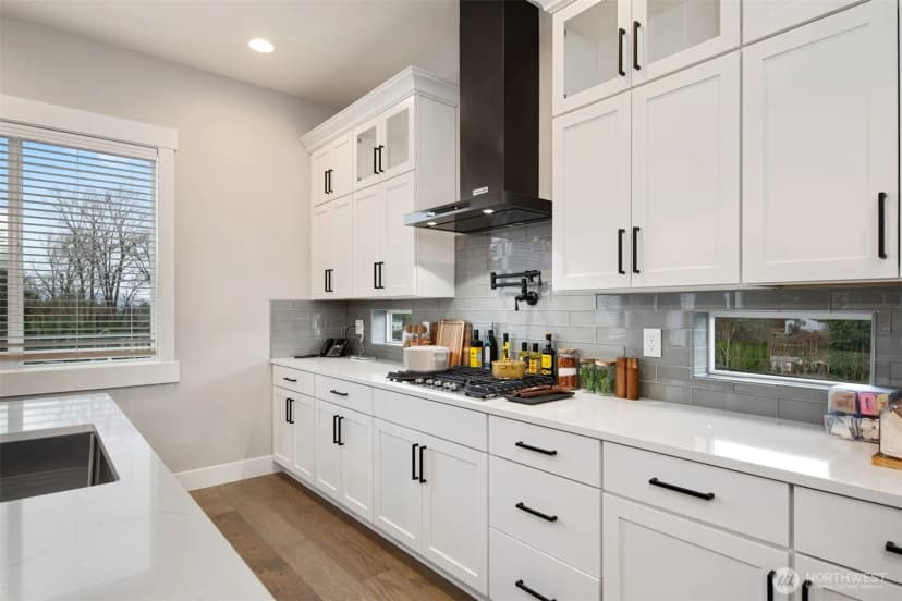 Property photo for 13001 75th Place S, Seattle photo 7
