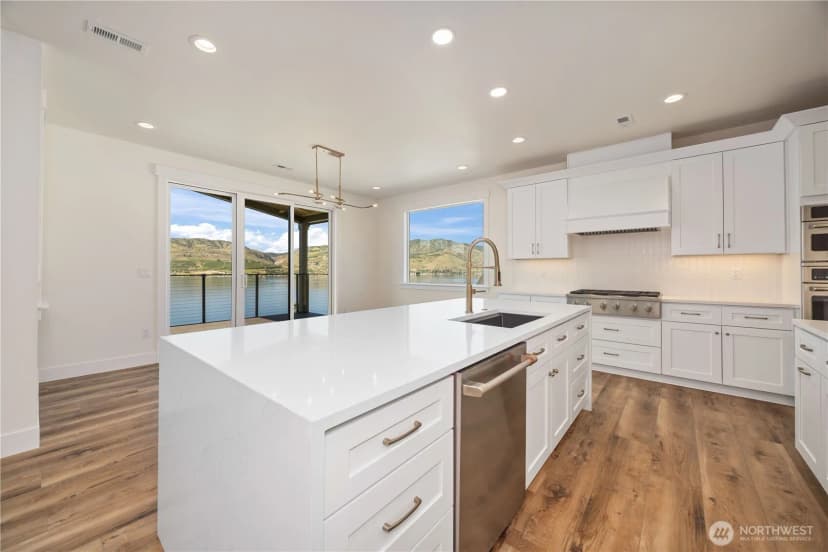 Property photo for 154 Apple Avenue, Chelan photo 8