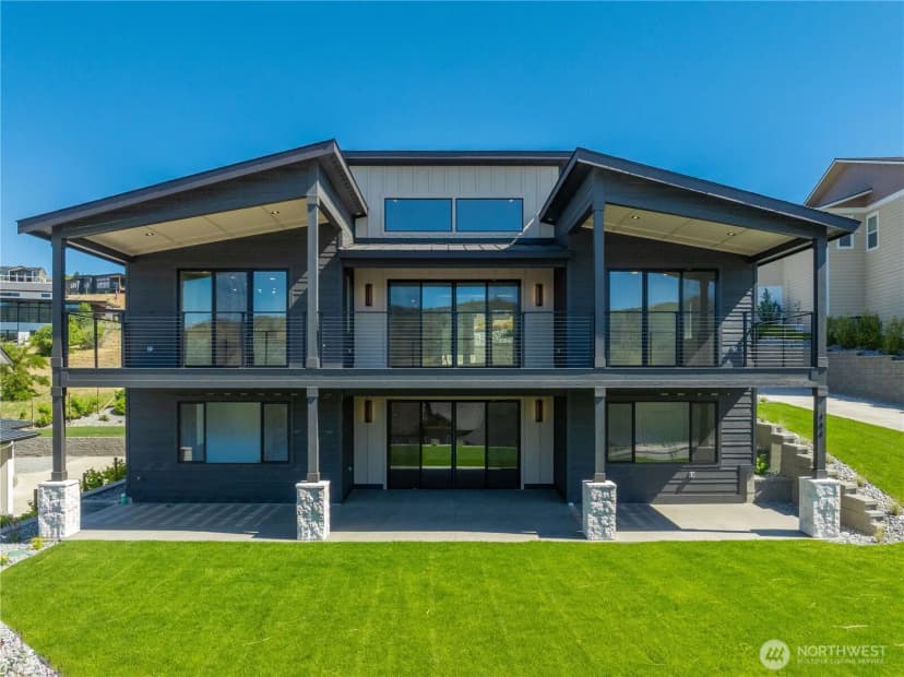Property photo for 154 Apple Avenue, Chelan photo 2