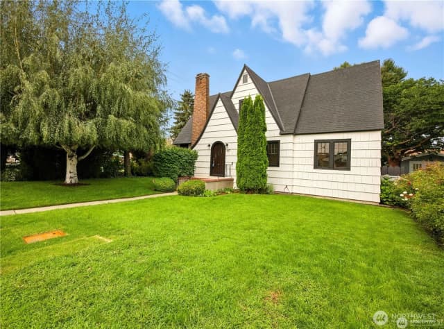 Property photo for 417 N Columbia Street, Chelan