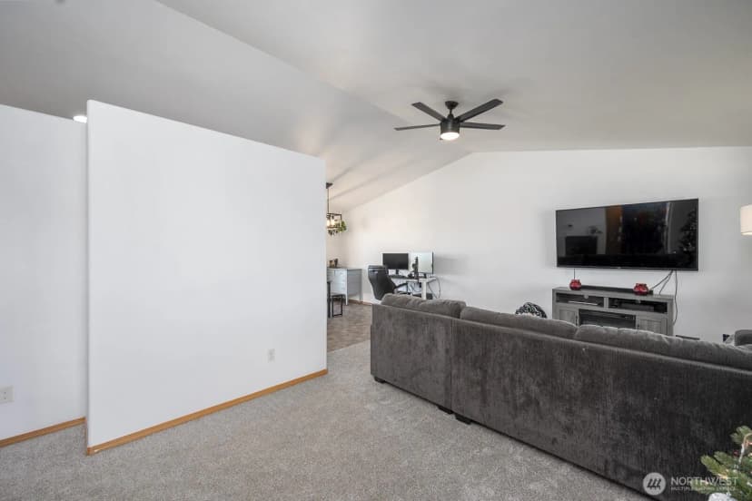 Property photo for 980 L Street Se, Ephrata photo 13