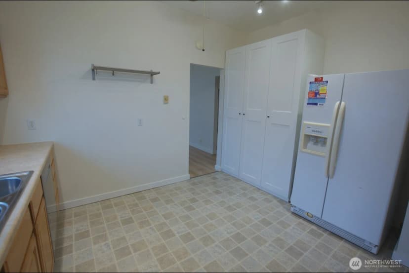 Property photo for 2313 Maple Street, Everett photo 16