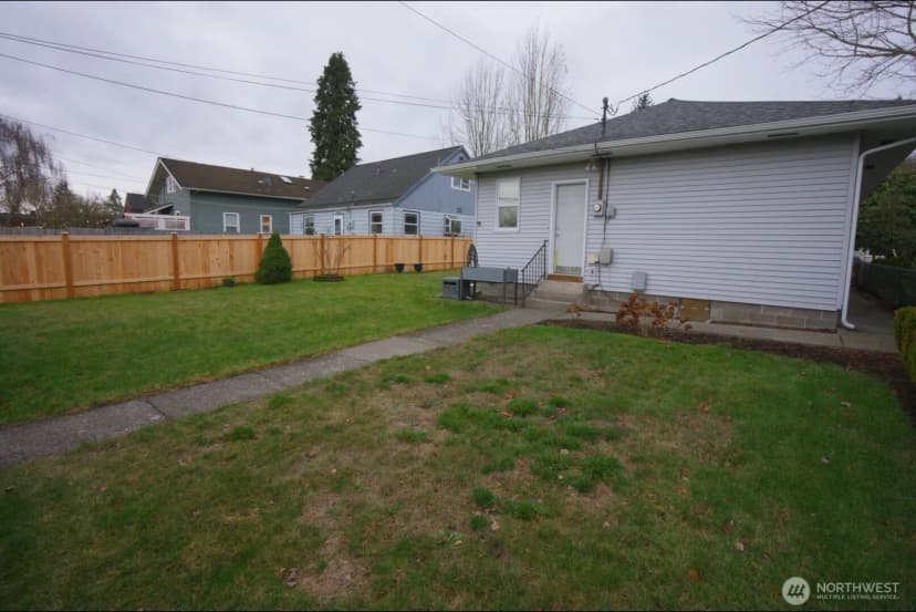 Property photo for 2313 Maple Street, Everett photo 22
