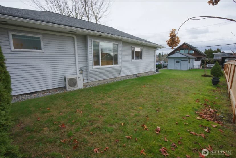 Property photo for 2313 Maple Street, Everett photo 19