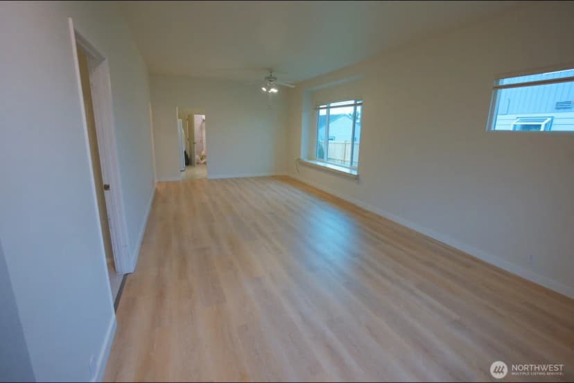 Property photo for 2313 Maple Street, Everett photo 3