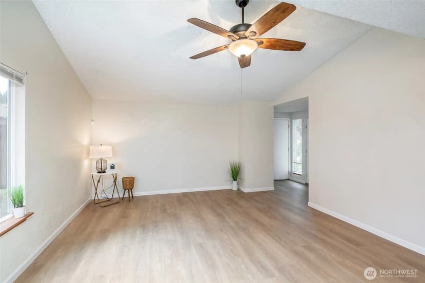 Property photo for 647 Malibu Drive Se, Lacey photo 9