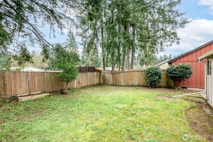 Property photo for 647 Malibu Drive Se, Lacey photo 32