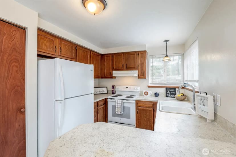 Property photo for 647 Malibu Drive Se, Lacey photo 15