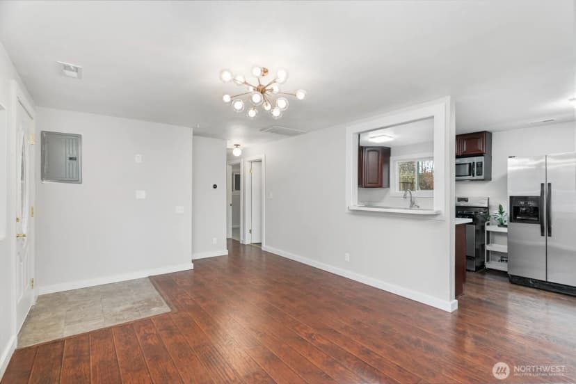 Property photo for 3513 Ne 6th Place, Renton photo 10