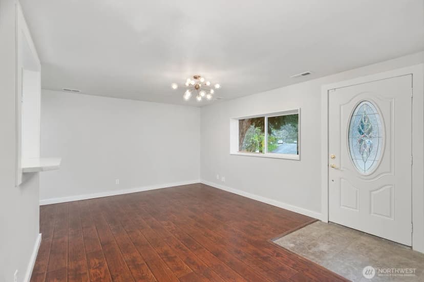 Property photo for 3513 Ne 6th Place, Renton photo 6