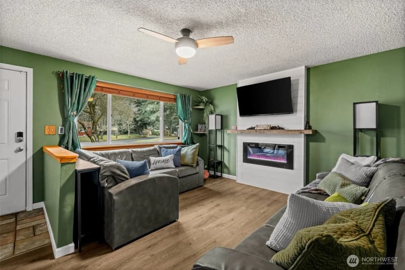 Property photo for 9312 Snowberry Circle W, University Place photo 4