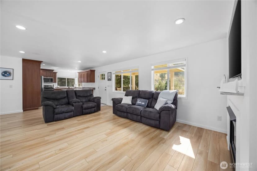 Property photo for 4621 Navarre Coulee Road, Chelan photo 12