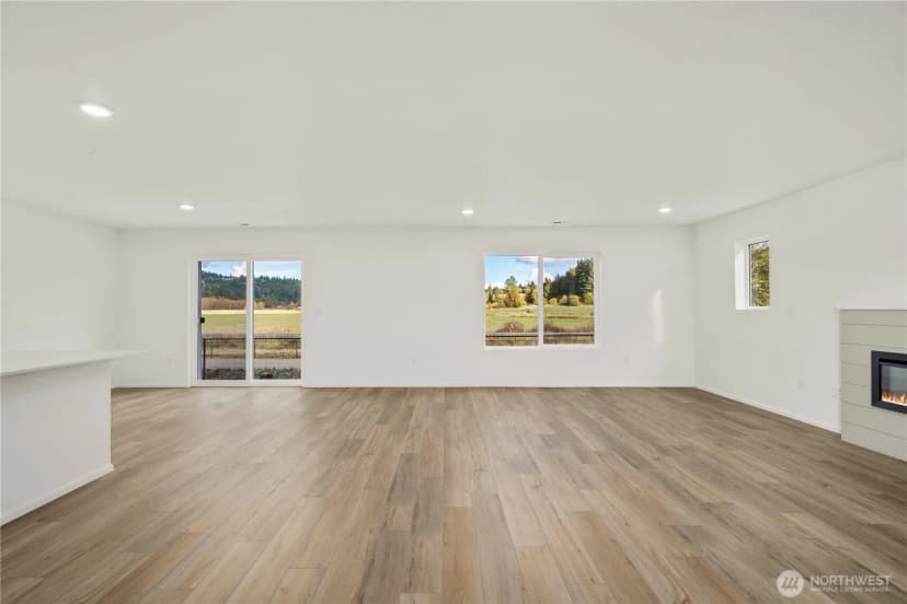 Property photo for 679 Salzer Creek Drive, Centralia photo 6