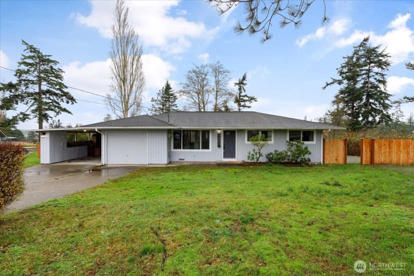 Property photo for 1321 Orchard Loop, Oak Harbor photo 2