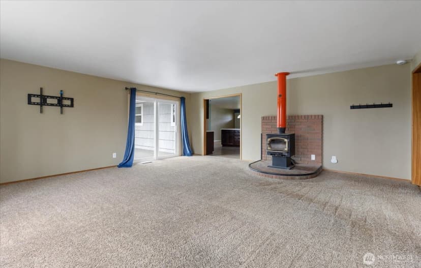 Property photo for 1321 Orchard Loop, Oak Harbor photo 14