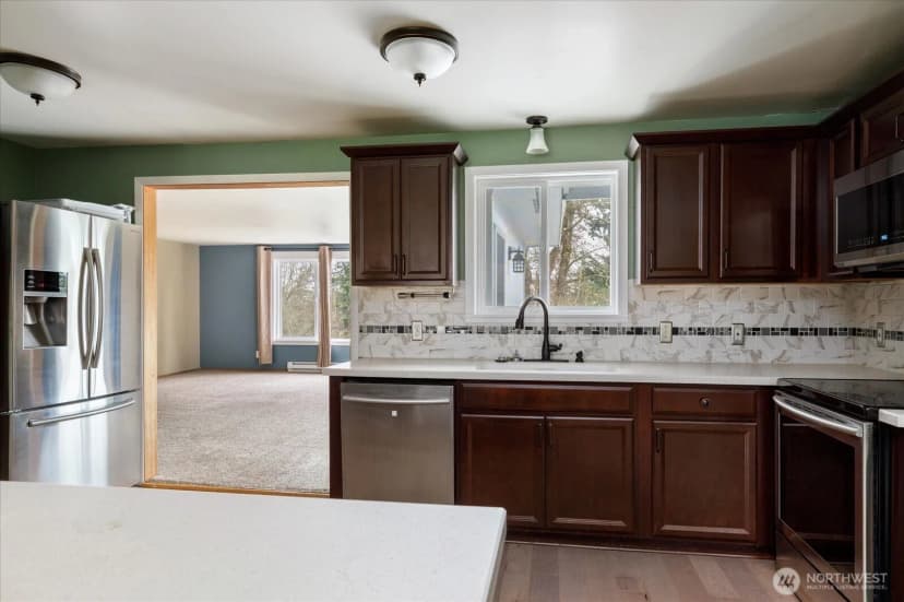 Property photo for 1321 Orchard Loop, Oak Harbor photo 6
