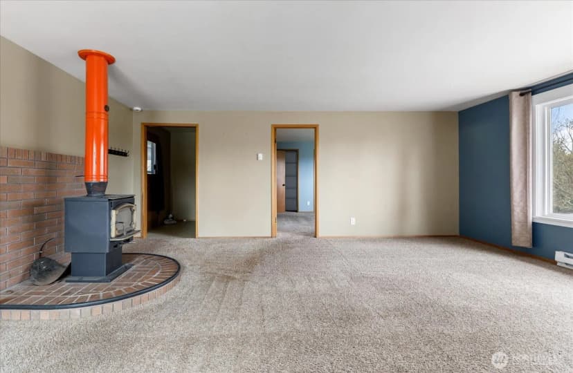 Property photo for 1321 Orchard Loop, Oak Harbor photo 12