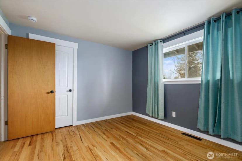 Property photo for 1321 Orchard Loop, Oak Harbor photo 22