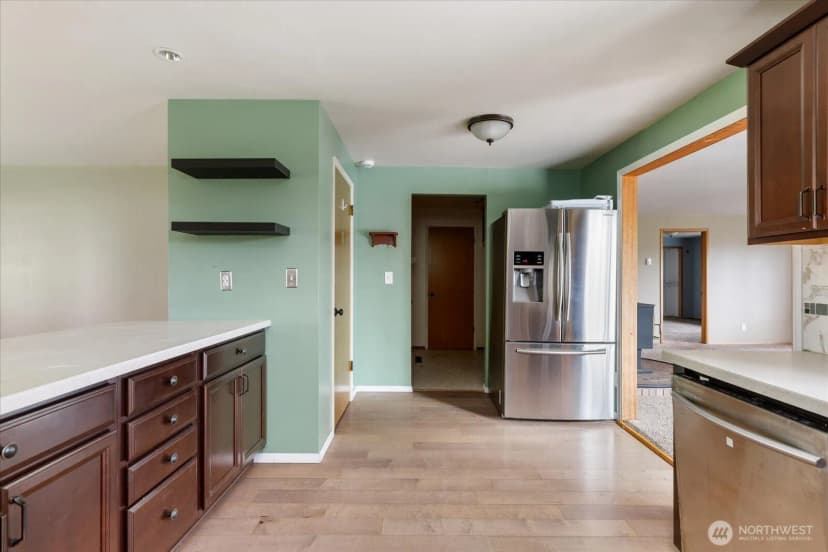Property photo for 1321 Orchard Loop, Oak Harbor photo 9